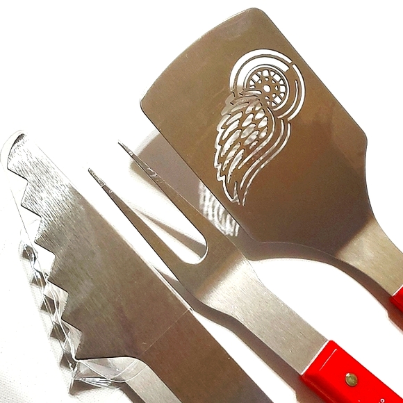 Detroit Red Wings NHL Hockey Sports BBQ Grilling Tool Set 3Pcs. - Picture 4 of 11